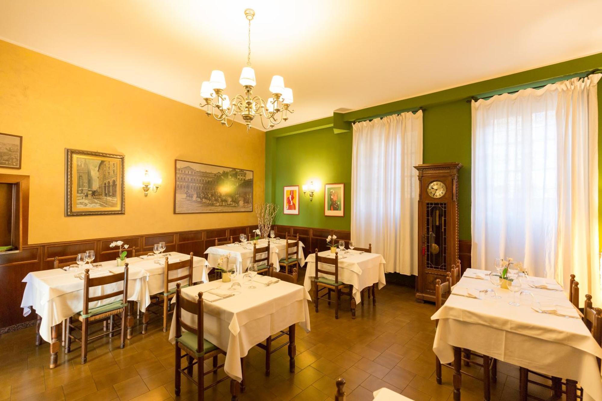 Готель Antica Trattoria Dell'Uva Монца Екстер'єр фото